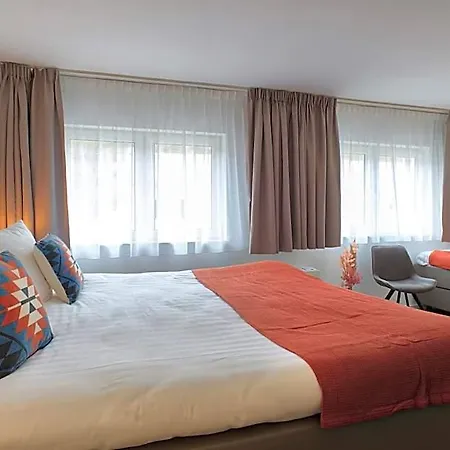 De Heren Hotel Valkenburg (South Holland)