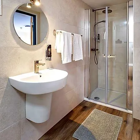 De Heren Hotel Valkenburg (South Holland)