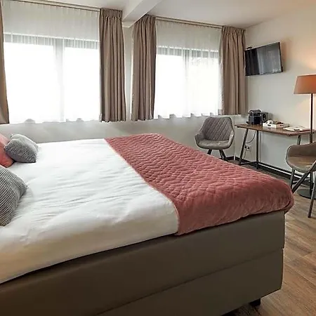 Hotel De Heren Valkenburg (South Holland)