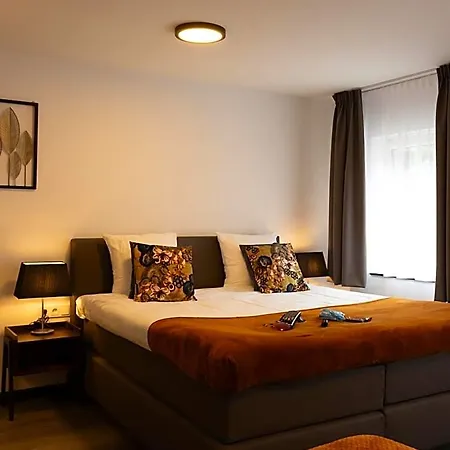 Hotel De Heren Valkenburg (South Holland)
