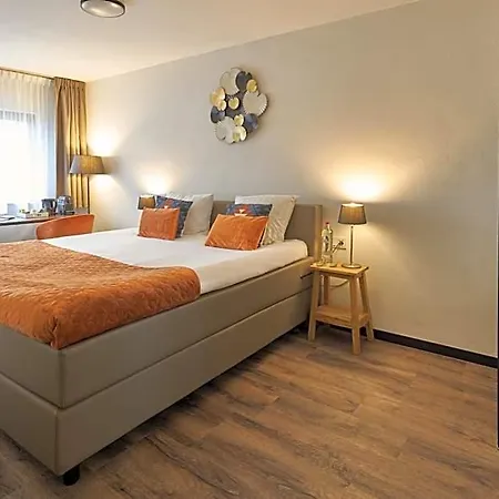 Hotel De Heren Valkenburg (South Holland)